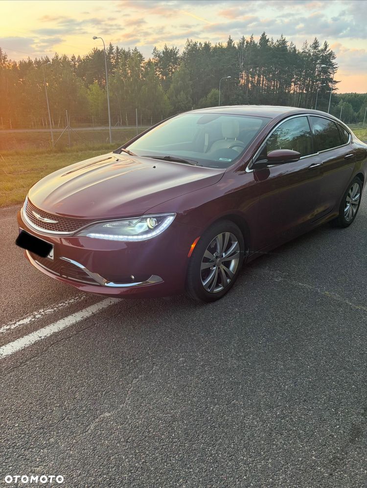 Chrysler 200 - 1