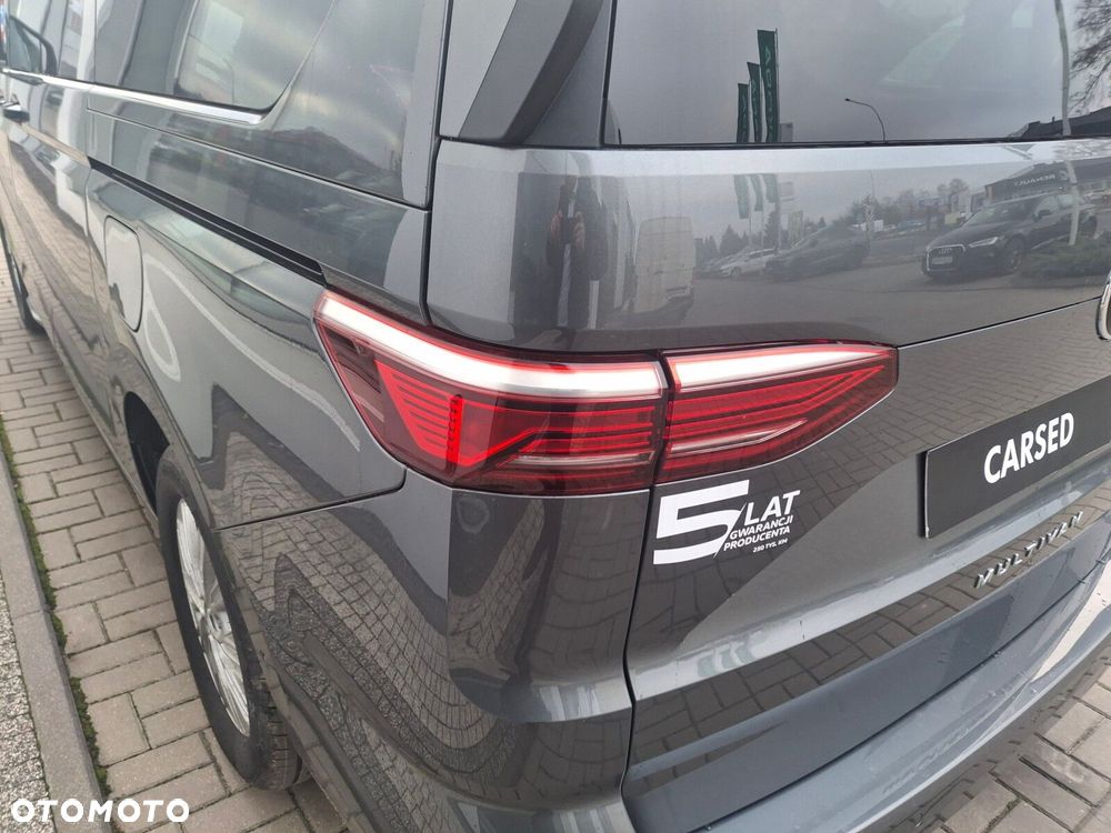 Volkswagen Multivan - 11