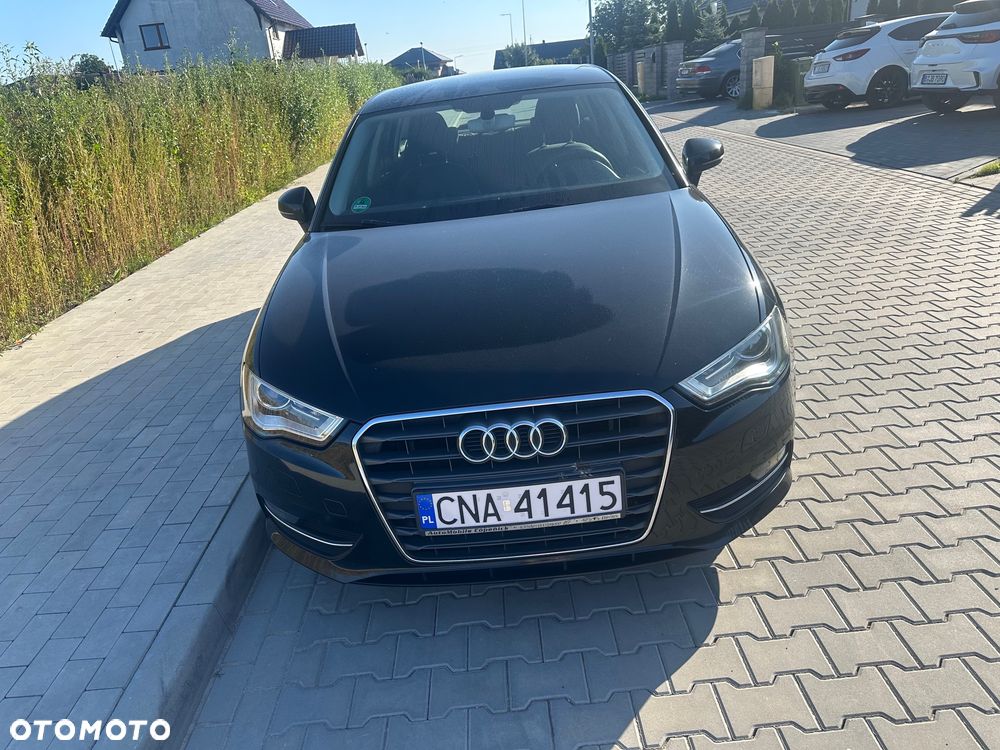 Audi A3 Sportback - 1