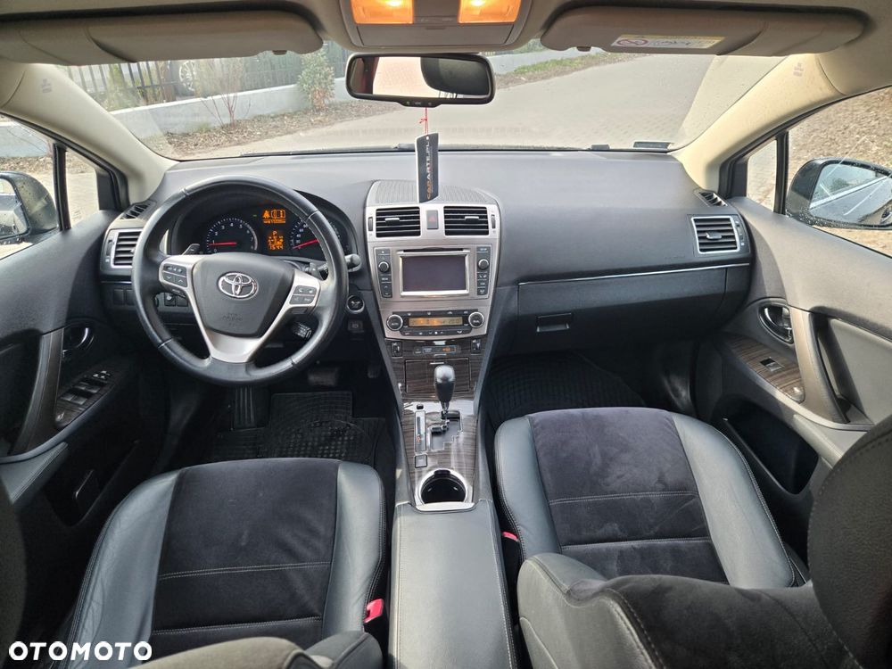 Toyota Avensis 2.0 Prestige MS - 12