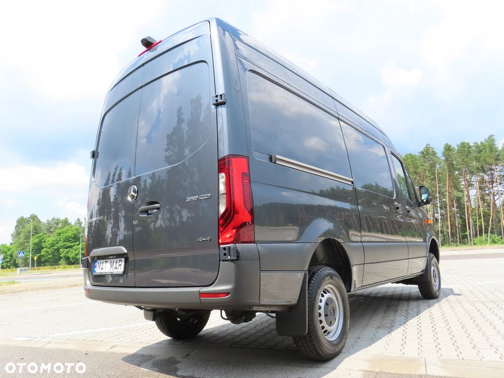 Mercedes-Benz Sprinter 4x4 319 CDI V6 3.0 CDI 190 KM Automat 7G-Tronic Chłodnia -30*C Agregat Chłodniczy Rozstaw Osi 3665 mm Ładowność 1067 Kg WZMACNIANY Przebieg 10 Tys Km Jedyny Taki UNIKAT Stan NOWY Jak Z Fabryki POLECAM - 10