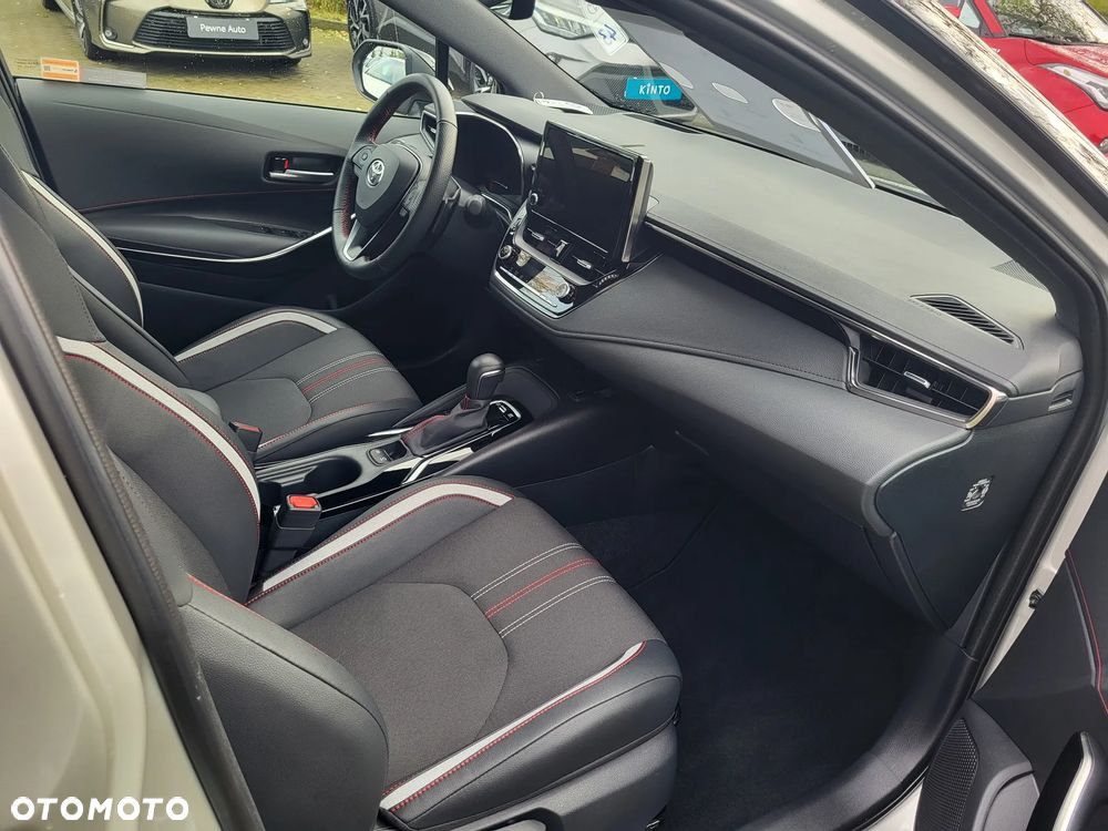 Toyota Corolla 2.0 Hybrid GR Sport - 24