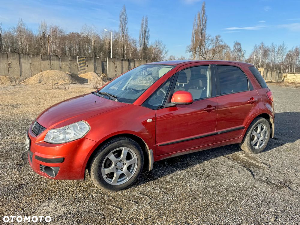 Suzuki SX4 1.6 GS / Premium - 3