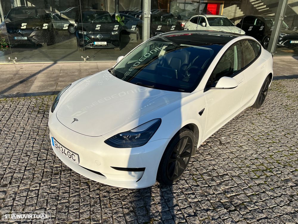 Tesla Model 3 Standard Range Plus RWD - 4