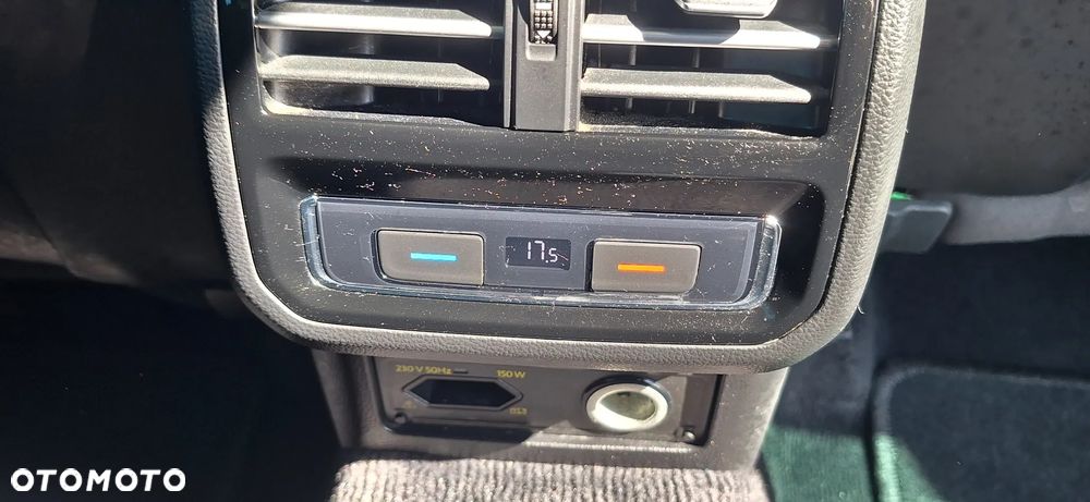 Volkswagen Passat 2.0 TDI SCR DSG 4Motion Elegance - 18