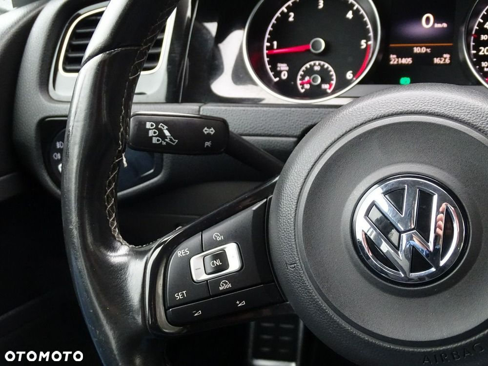 Volkswagen Golf - 17