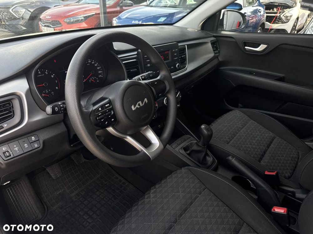 Kia Rio - 9