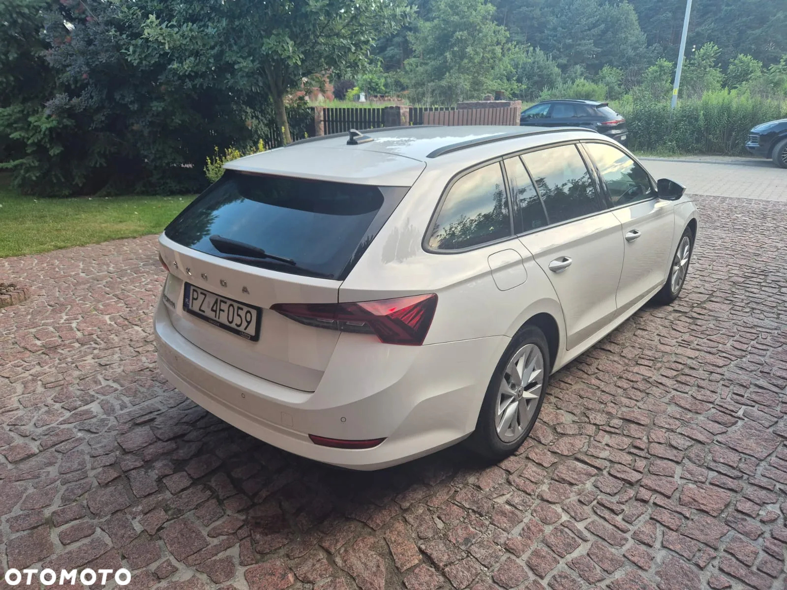 Skoda Octavia 2.0 TDI Ambition DSG - 5