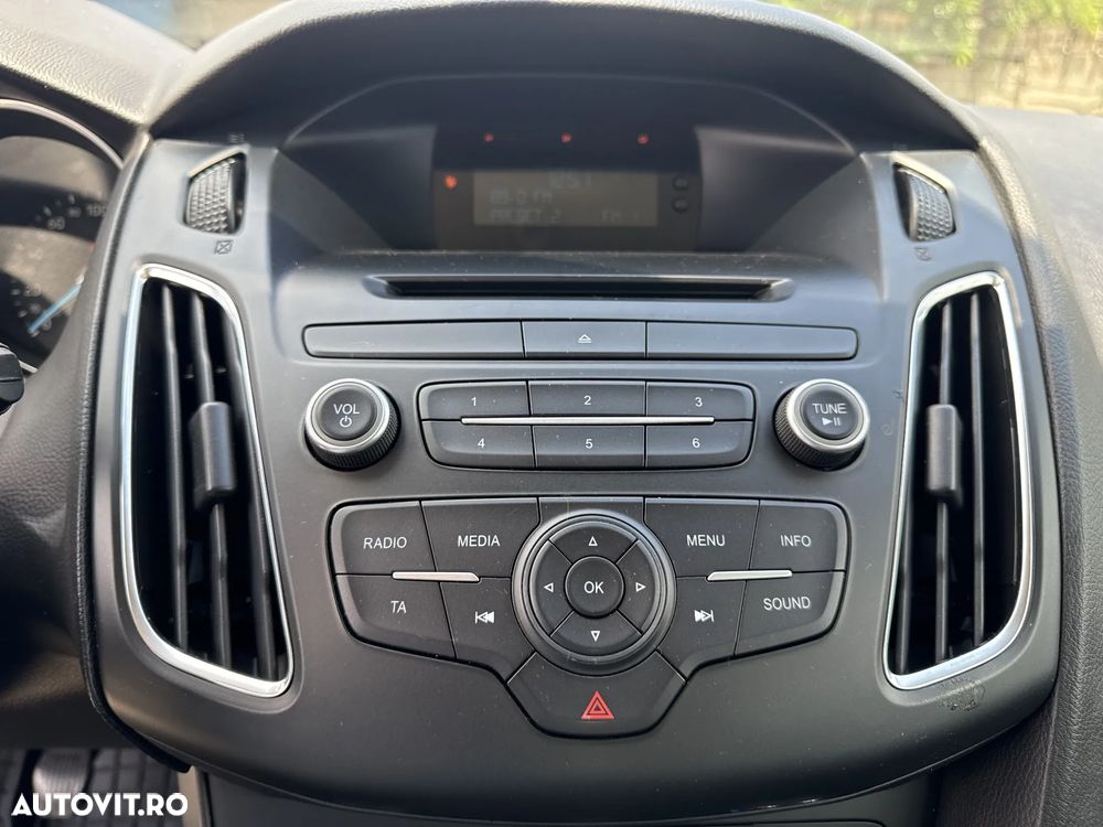 Ford Focus - 19