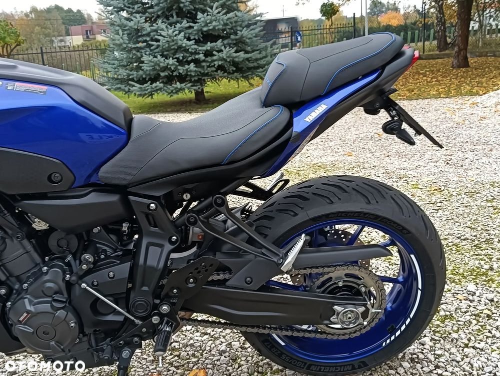 Yamaha MT - 27