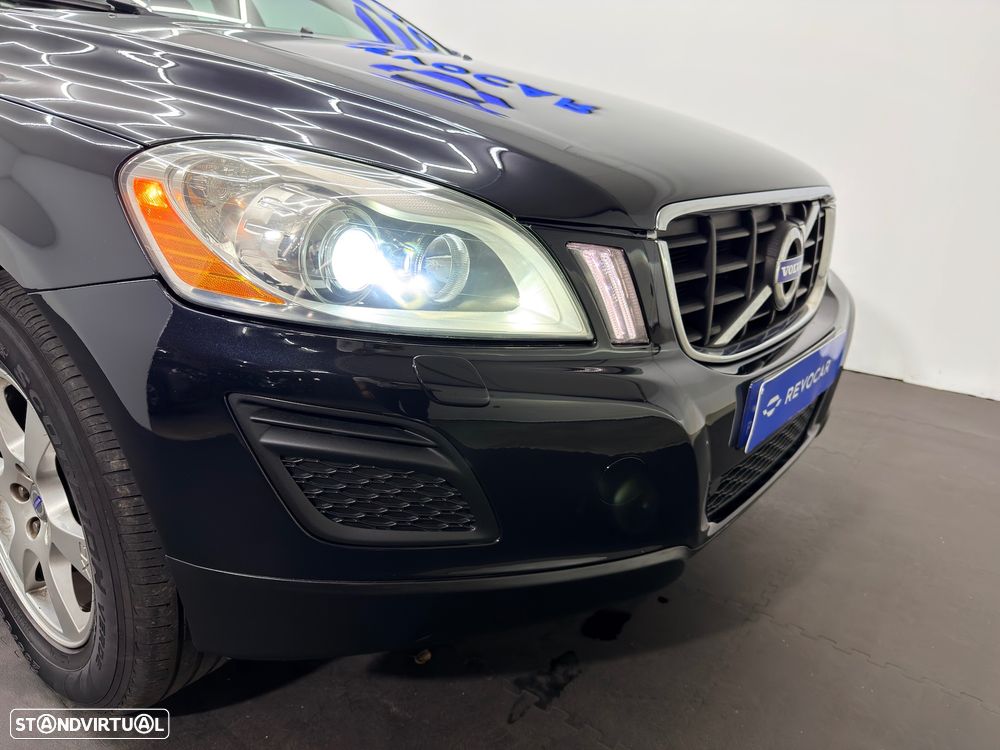 Volvo XC 60 2.0 D4 DRIVe Momentum - 34