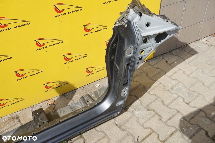 SUBARU CROSSTREK - 2024 - Słupek Próg Prawy Bok USA - 4