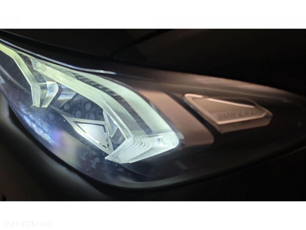 BMW Seria 3 320d xDrive mHEV M Sport - 30