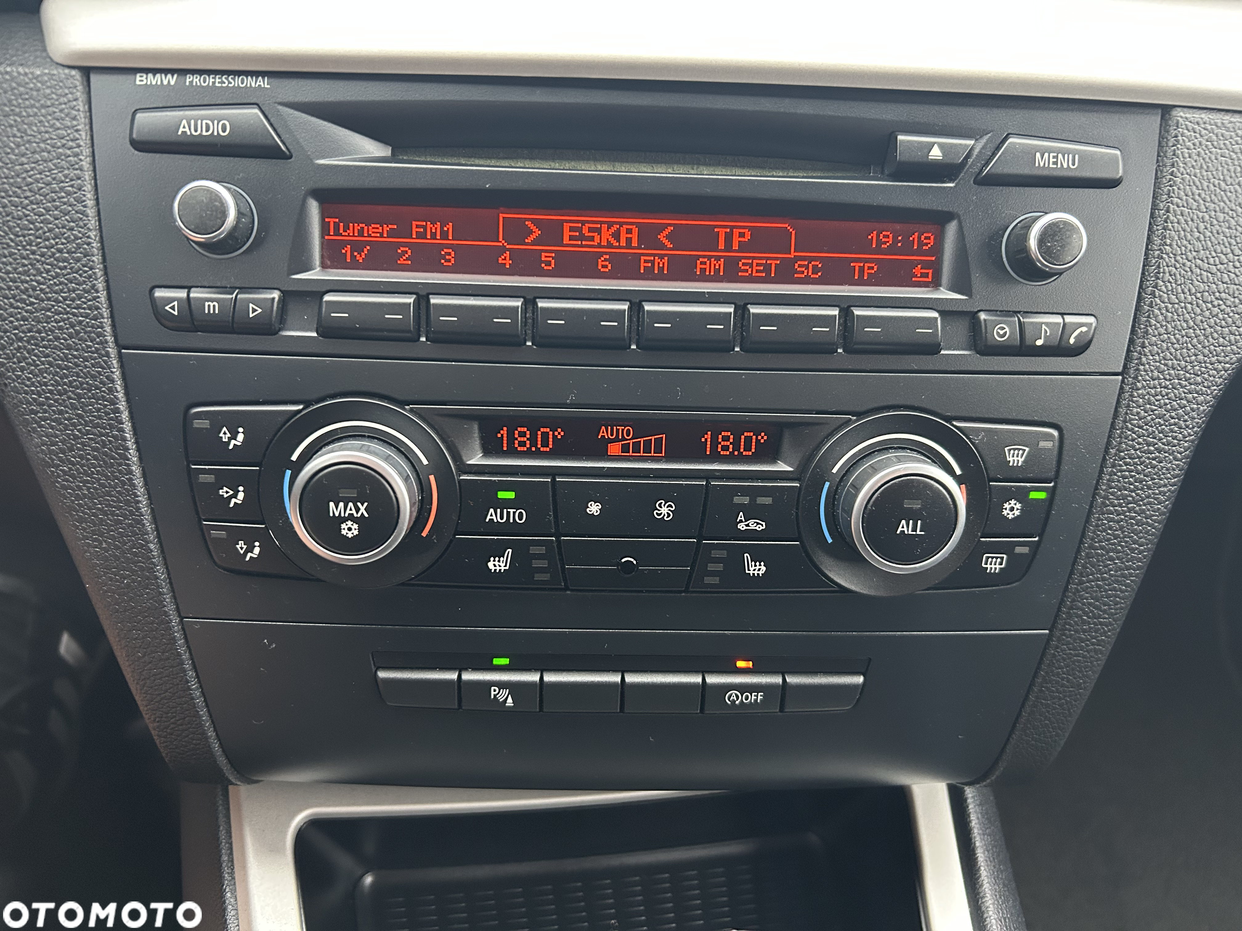 BMW Seria 1 120d - 25