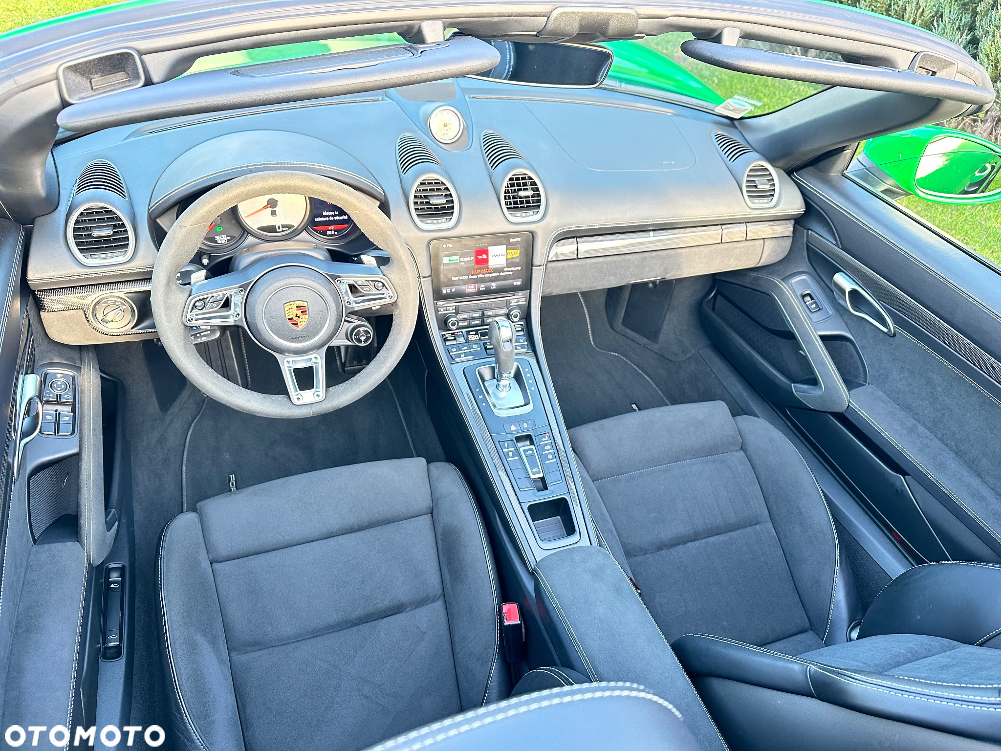 Porsche 718 Spyder - 6
