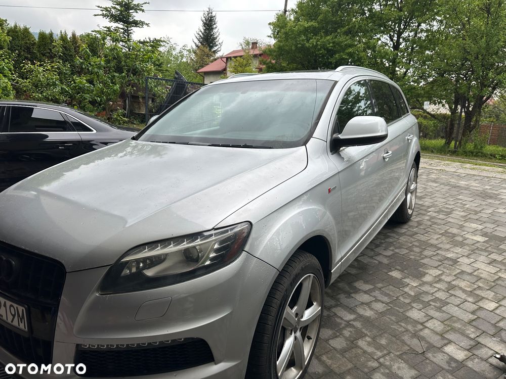 Audi Q7 - 1