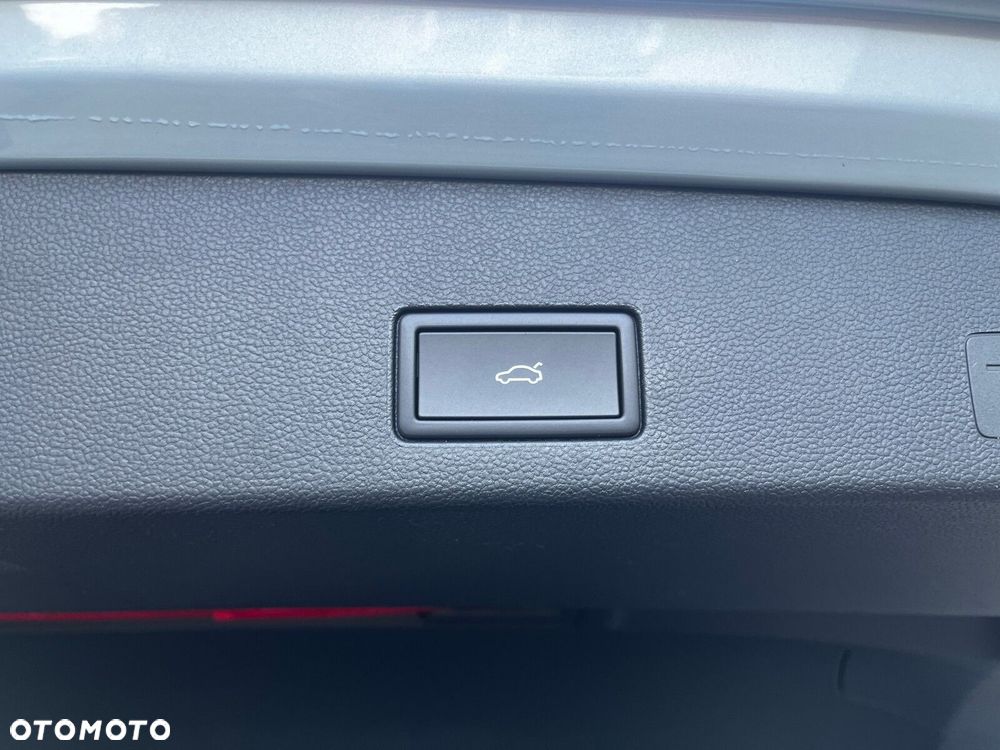 Volkswagen Golf - 16