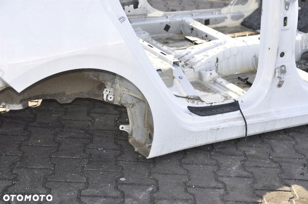 KIA CEED III 5D HB BŁOTNIK TYLNY PRAWY ĆWIARTKA - 2