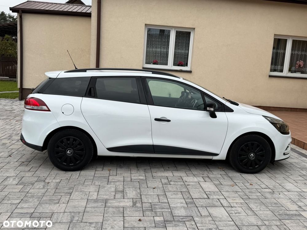 Renault Clio - 9