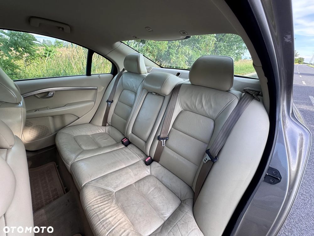 Volvo S80 - 25