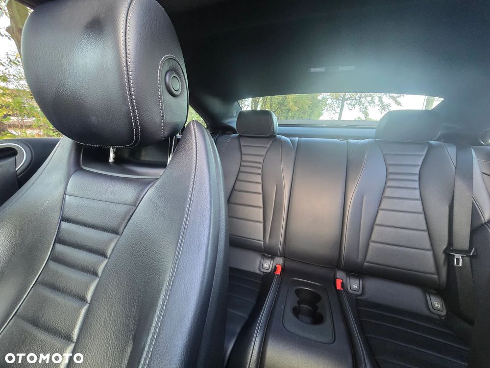 Mercedes-Benz Klasa E 200 Coupe 9G-TRONIC AMG Line - 11