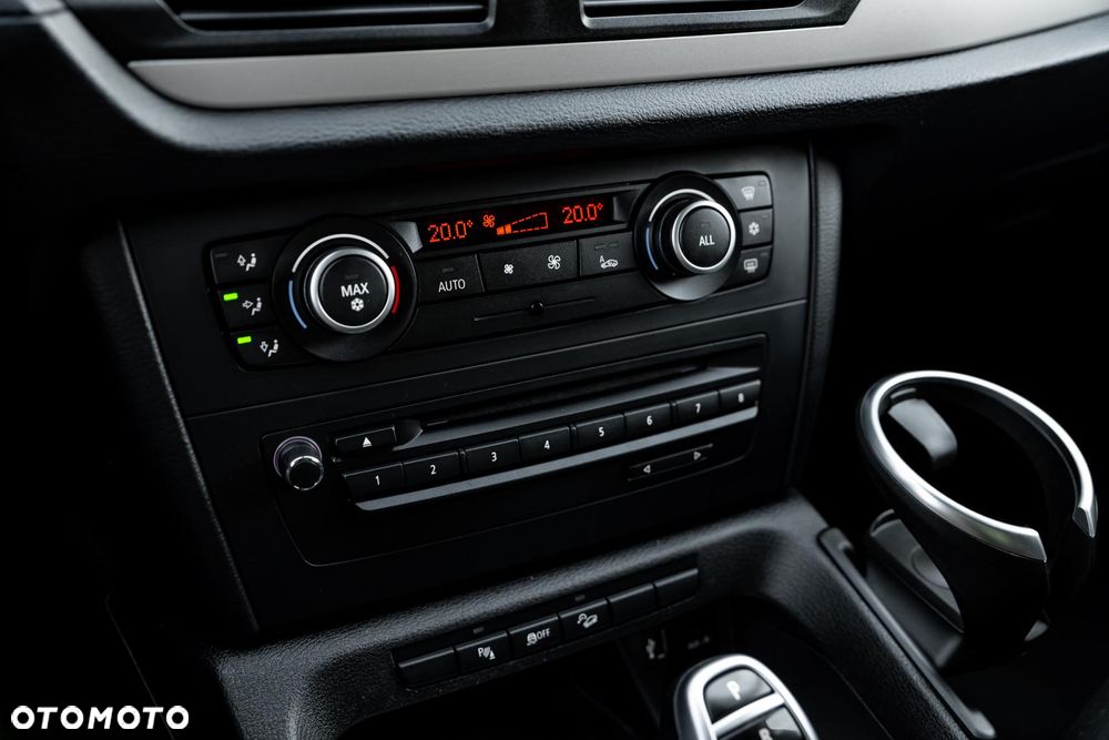 BMW X1 xDrive28i - 16