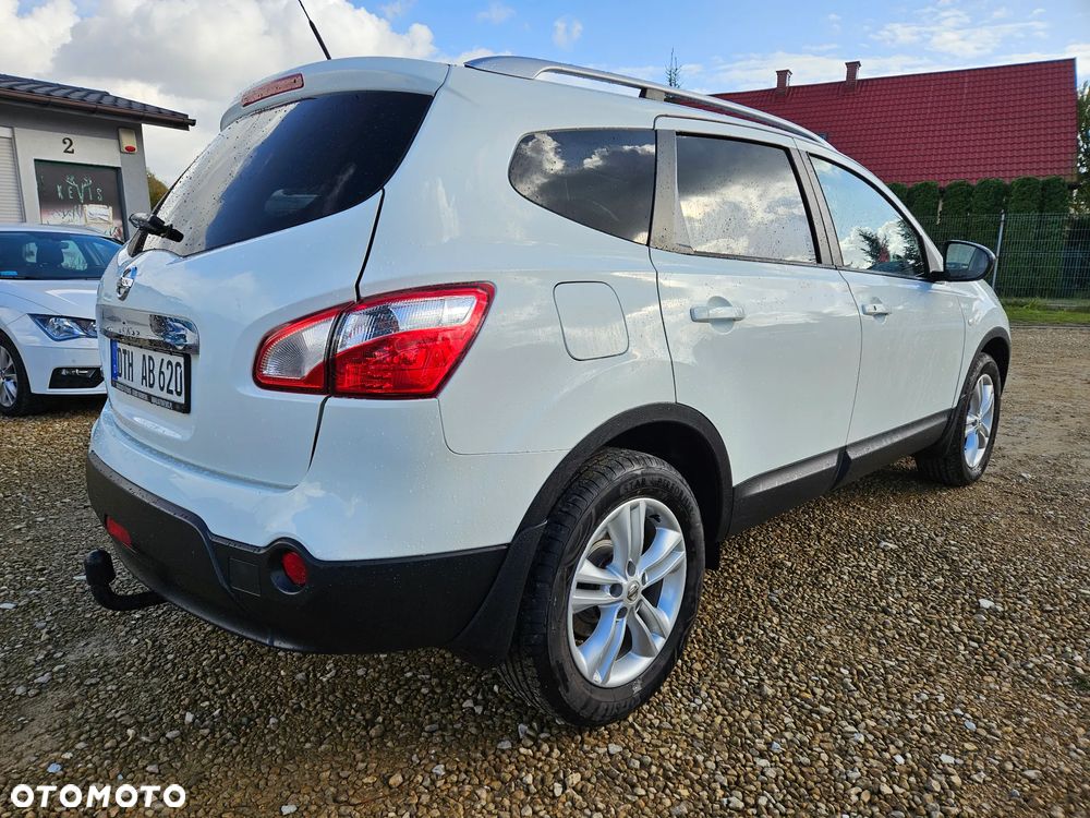 Nissan Qashqai+2