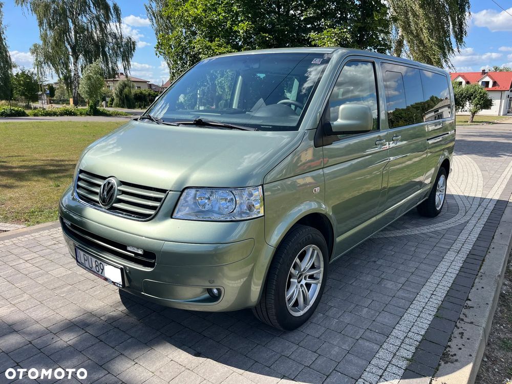 Volkswagen Multivan - 1