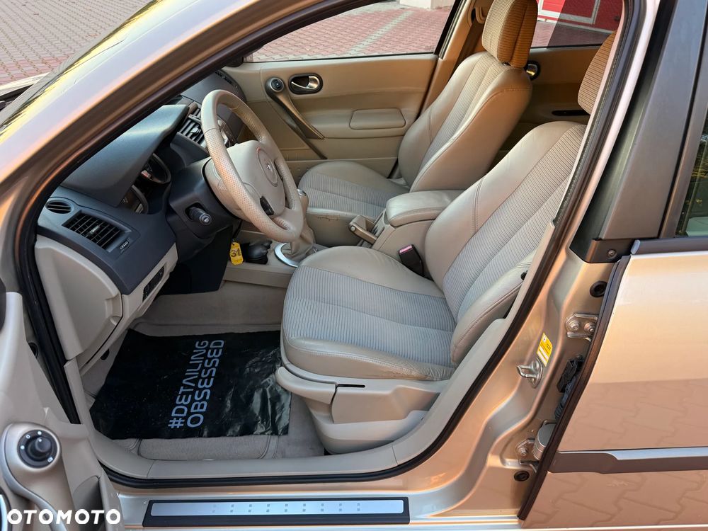 Renault Megane 1.6 16V Privilege - 19