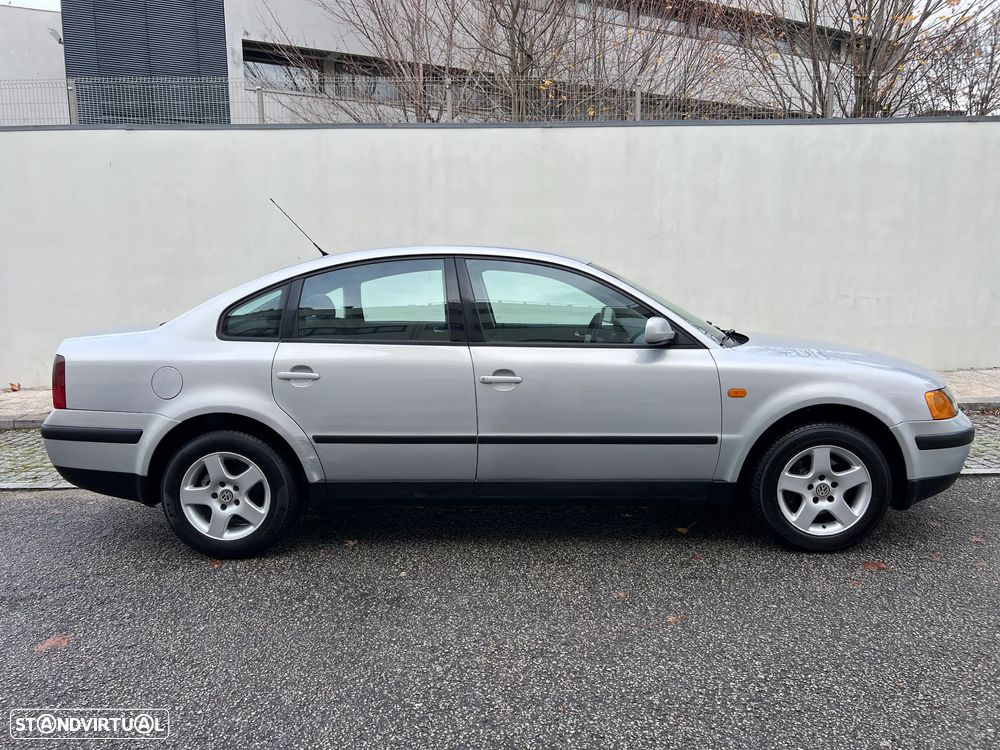 VW Passat 1.9 TDi Confortline - 8
