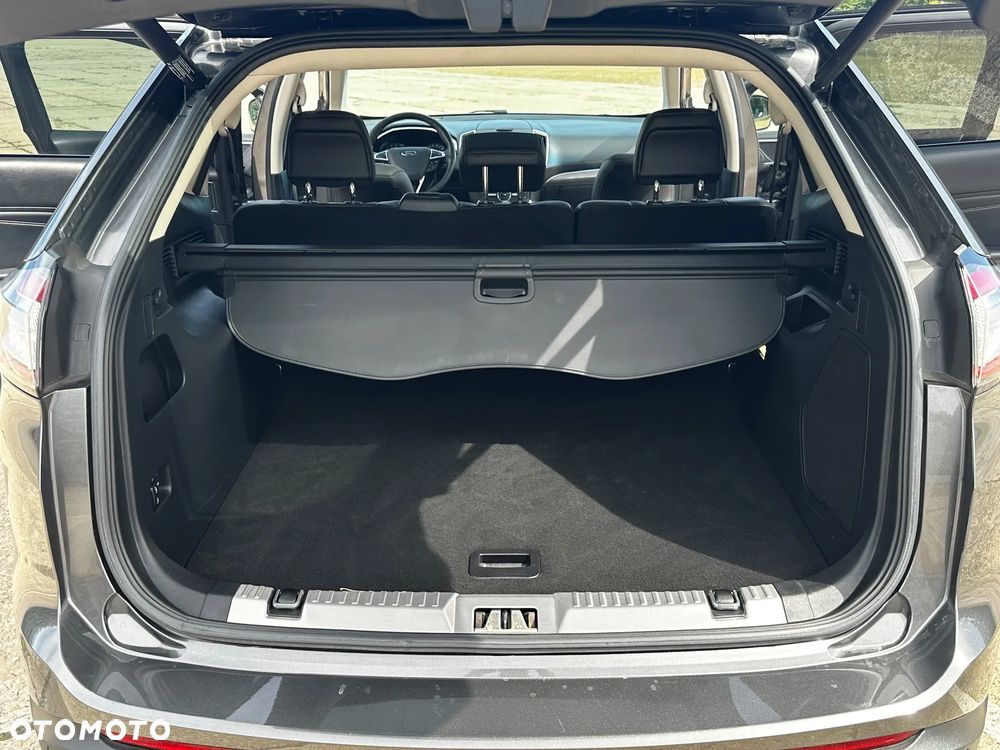 Ford Edge 2.0 TDCi Bi-Turbo 4x4 Titanium - 37