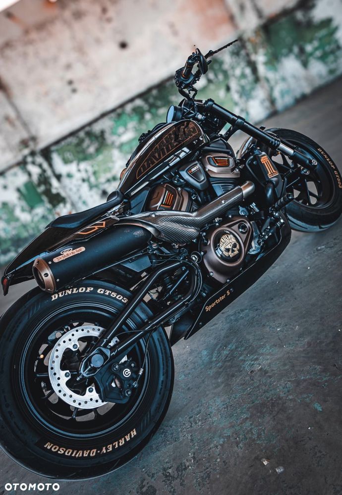 Harley-Davidson Sportster - 1