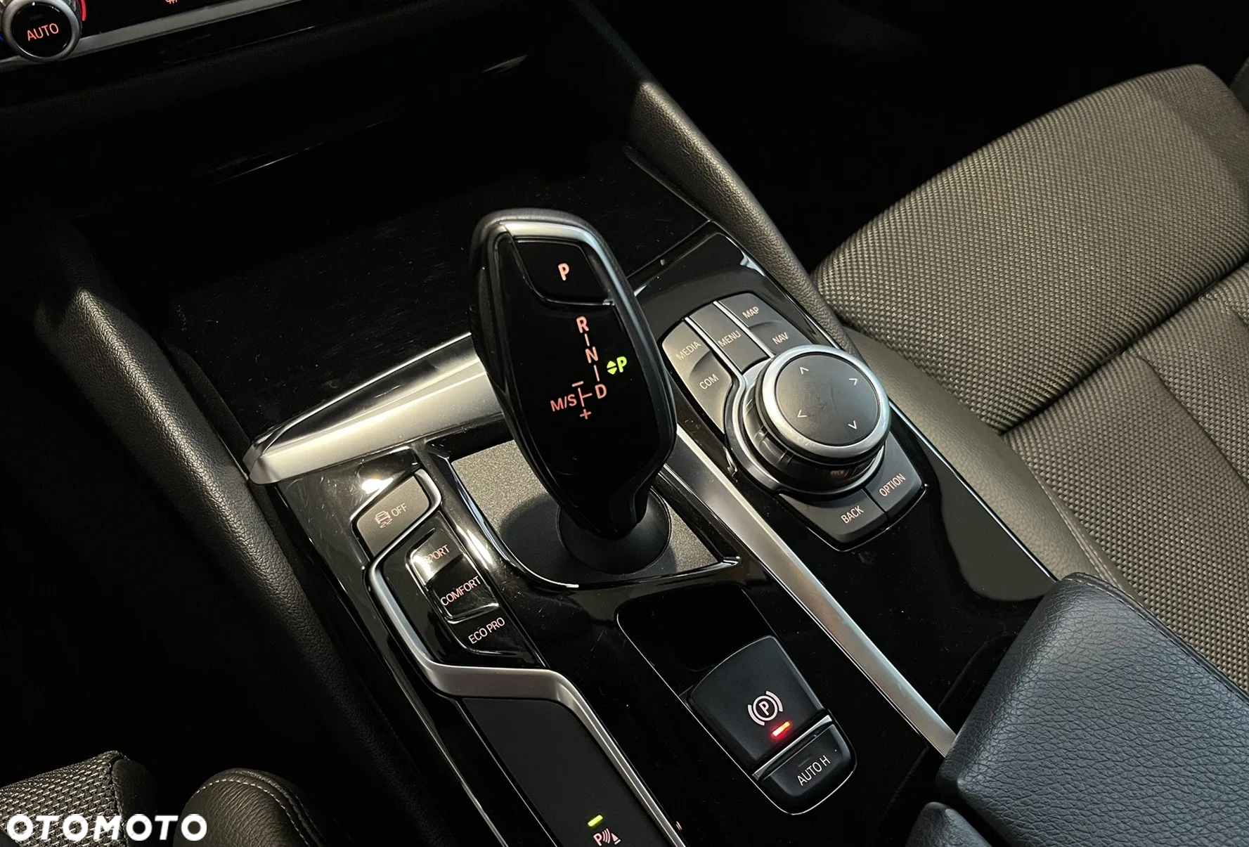 BMW Seria 5 530i Touring - 19