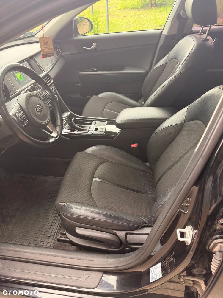 Kia Optima 1.7 CRDI XL DCT - 8