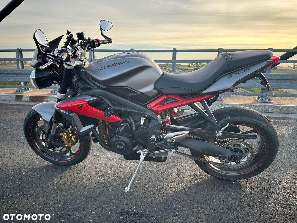 Triumph Street Triple - 3