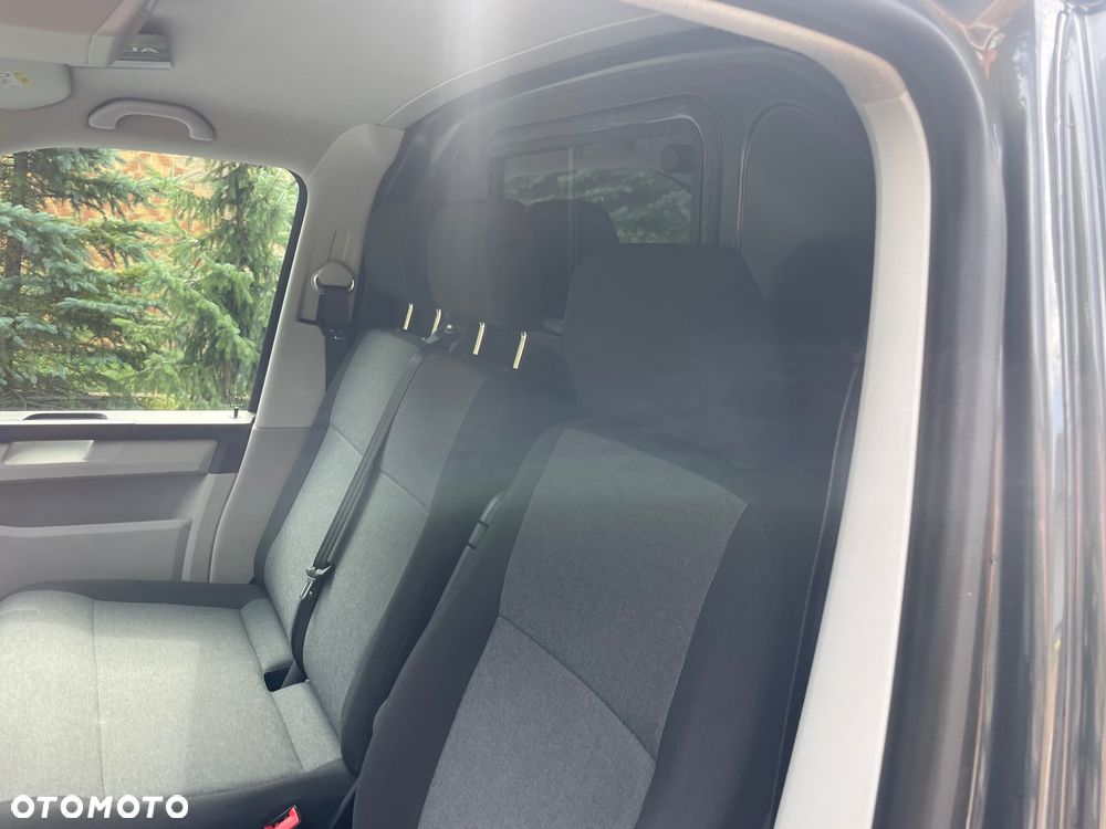 Volkswagen Transporter - 33