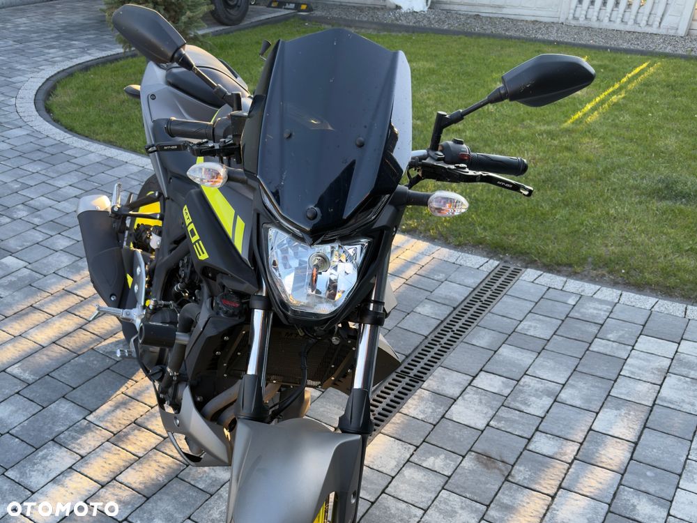 Yamaha MT - 3