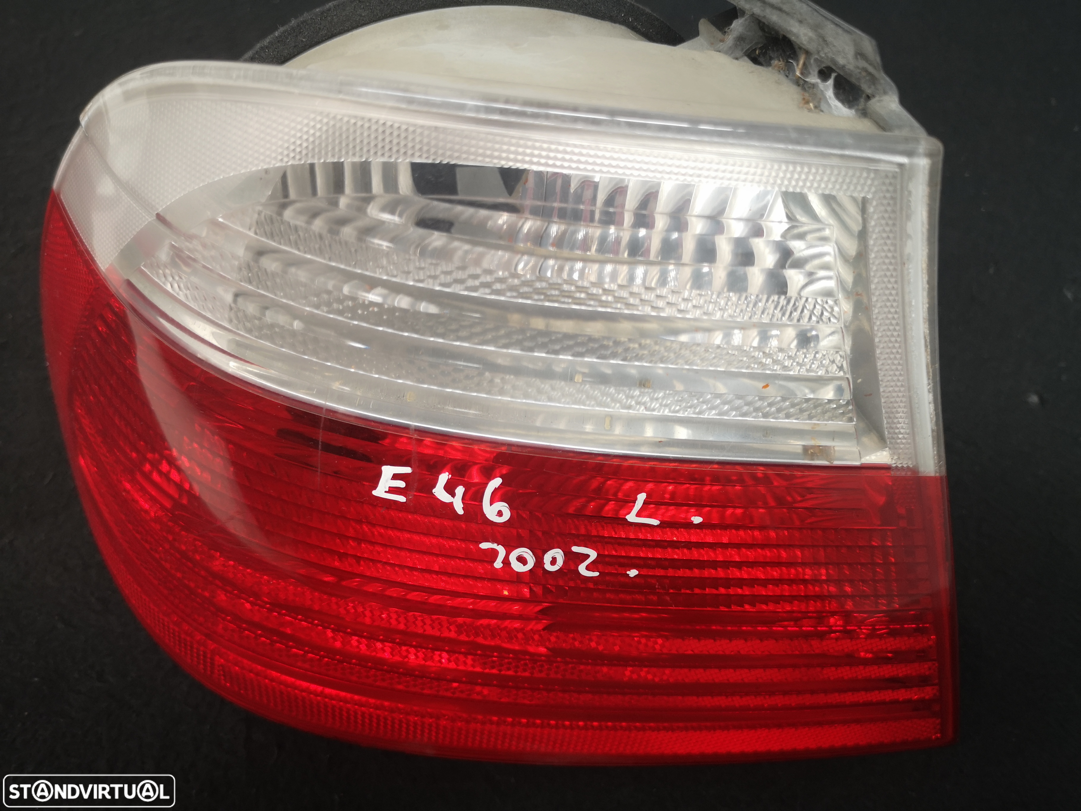 Farolim traseira esquerda  BMW3 E46 coupe cabrio 2002 - 3