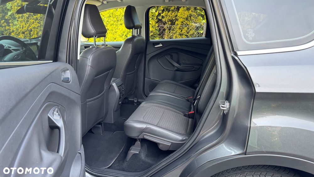 Ford Kuga - 30