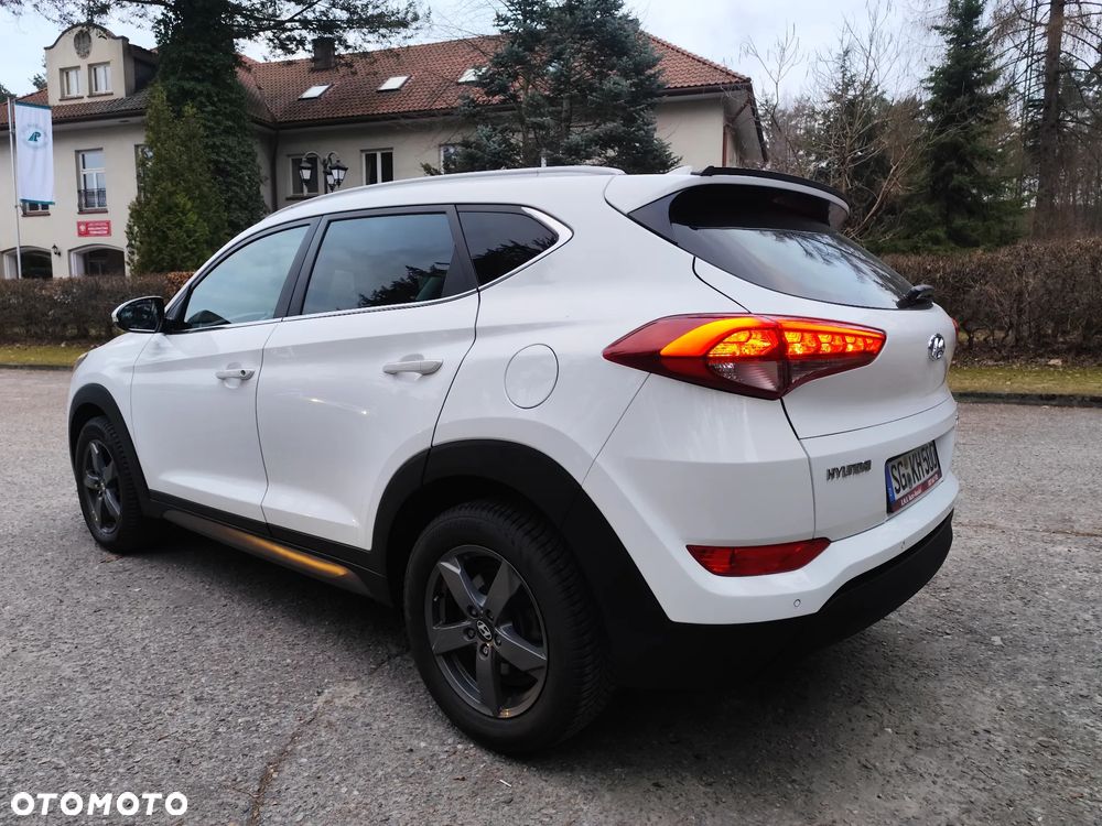 Hyundai Tucson blue 1.7 CRDi 2WD DCT Premium - 9