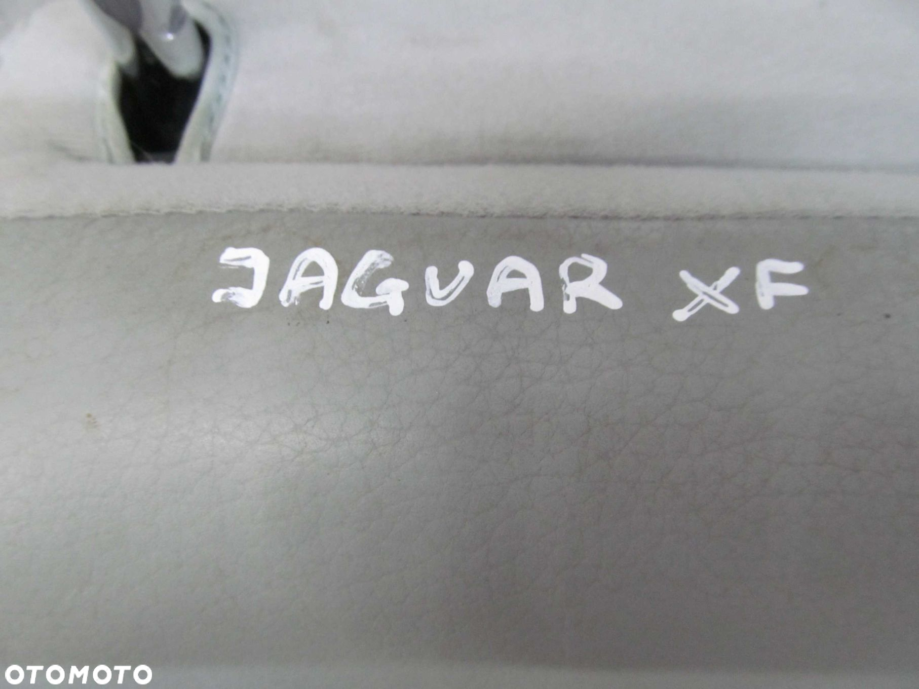 JAGUAR XF ZAGLOWEK FOTELA PRZOD SKORA 07-15 - 3