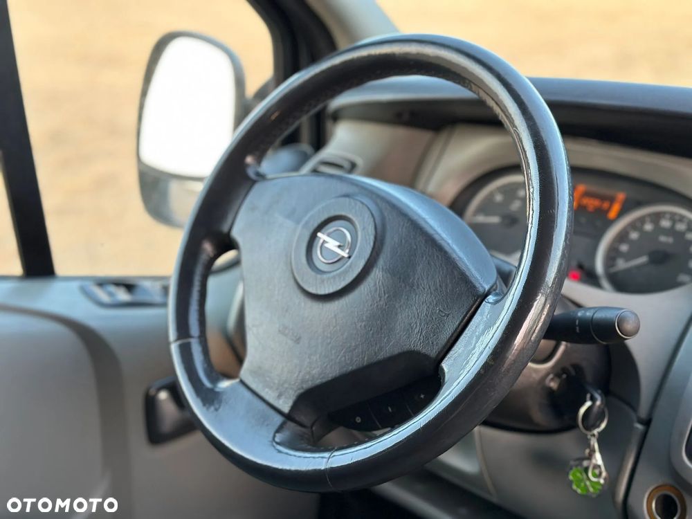 Opel Vivaro - 13