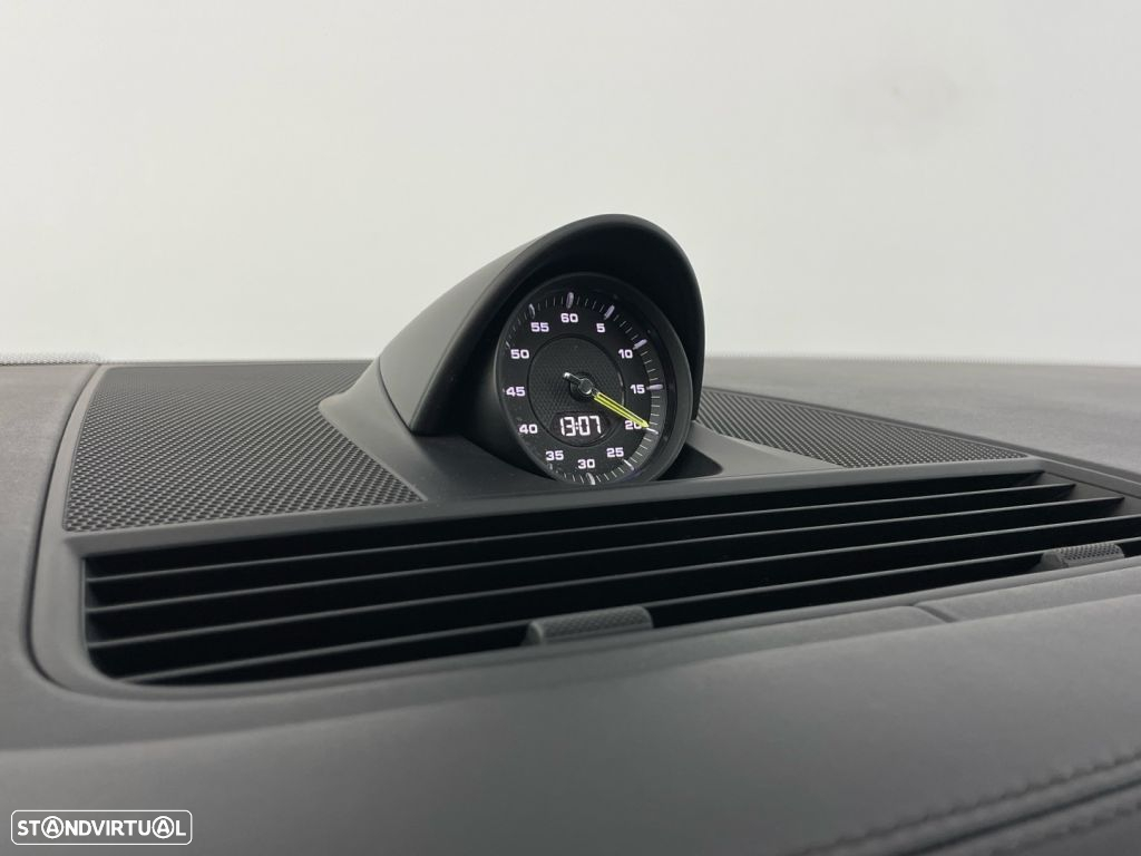 Porsche Panamera Sport Turismo 4 E-Hybrid - 27