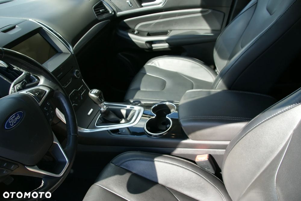 Ford S-Max - 19