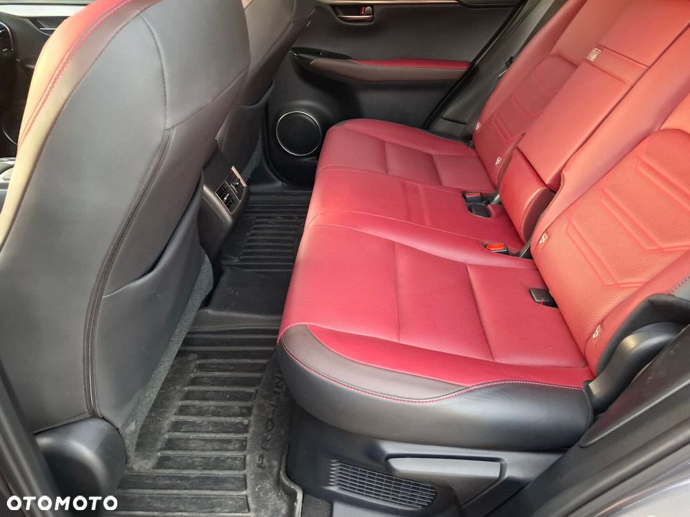 Lexus NX 300h Comfort AWD - 18