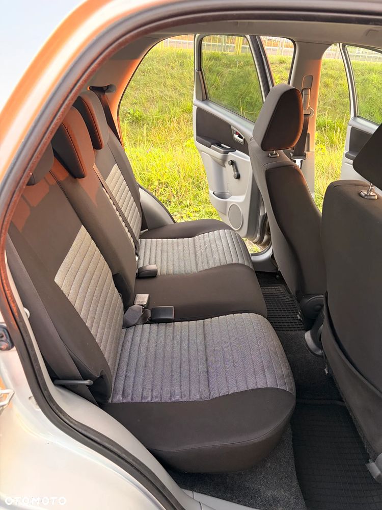Suzuki SX4 1.6 Comfort 4WD - 8