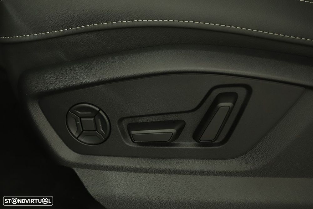 Audi Q8 55 TFSIe quattro Tiptronic - 23