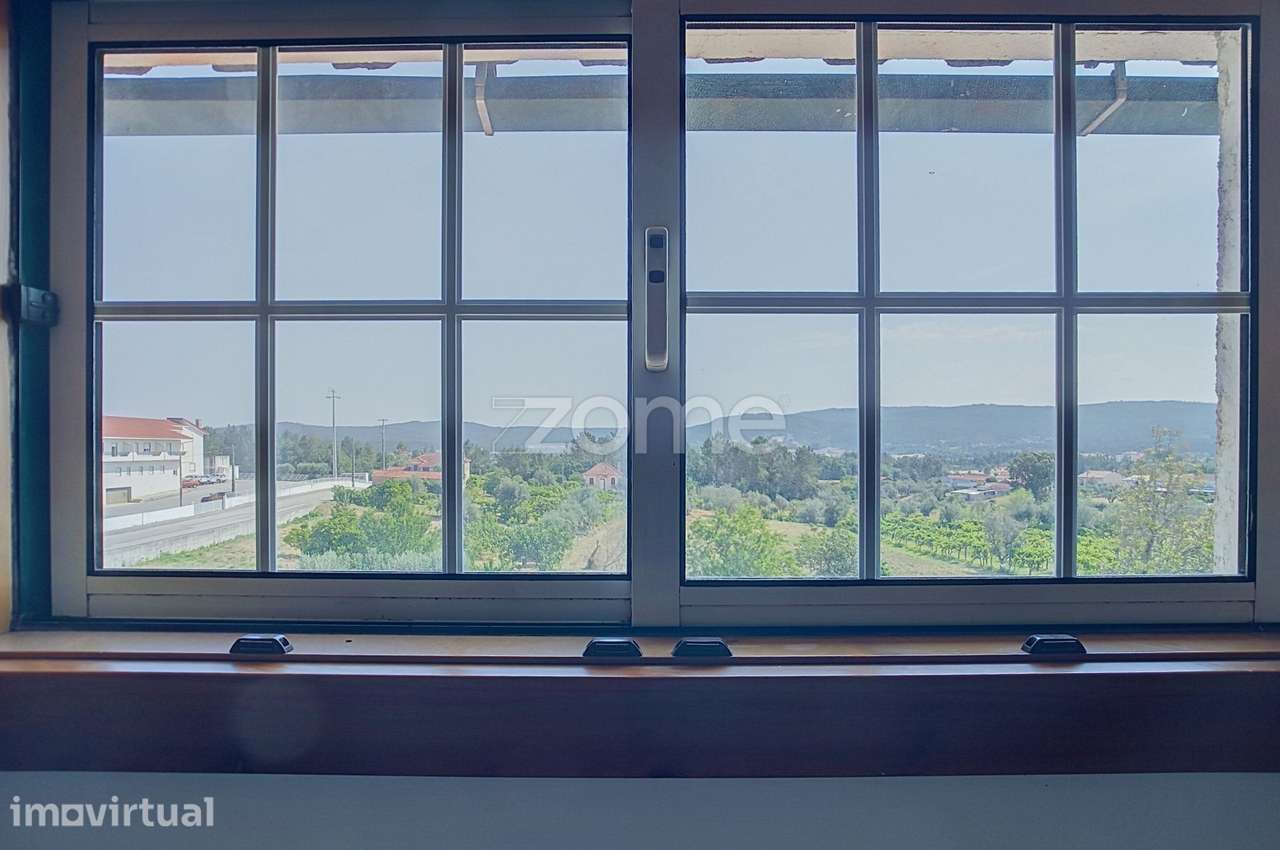 Apartamento T4 Duplex - Grande imagem: 5/50