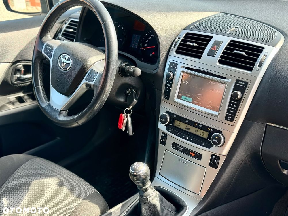 Toyota Avensis 1.8 Sol plus NAVI - 34