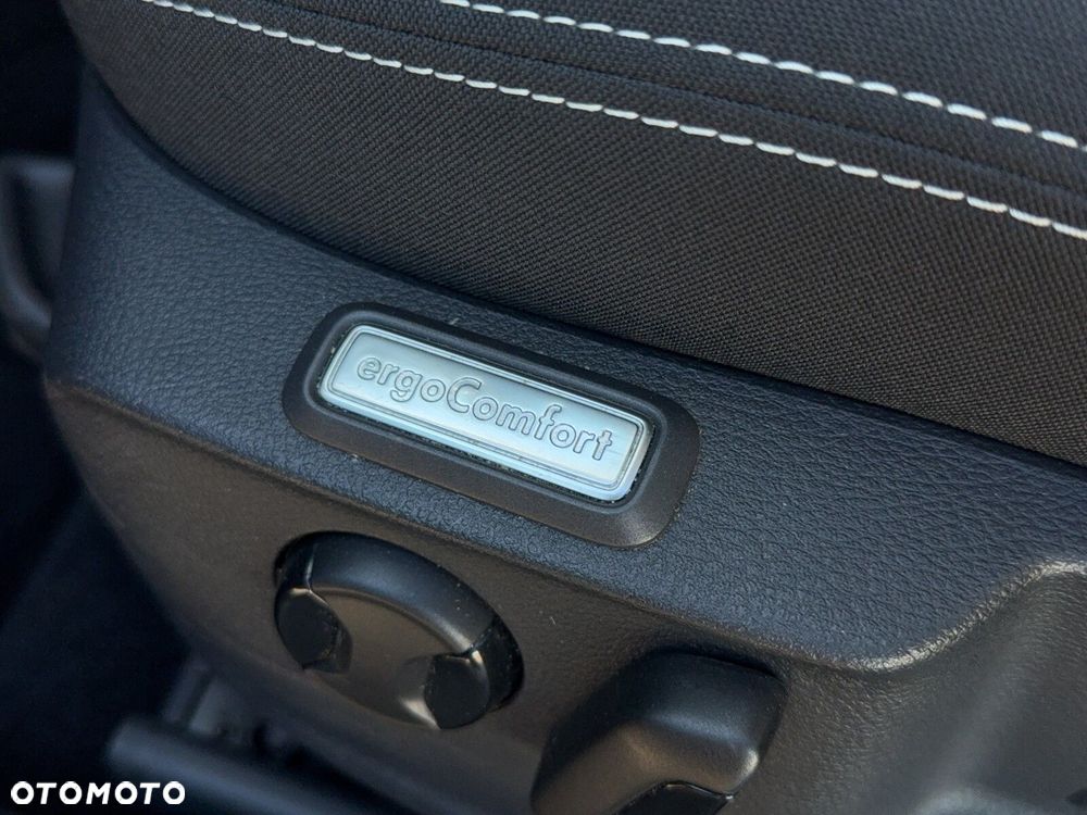 Volkswagen Passat - 26